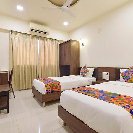 Fabhotel A1 Plaza Ahmedabad Exterior photo
