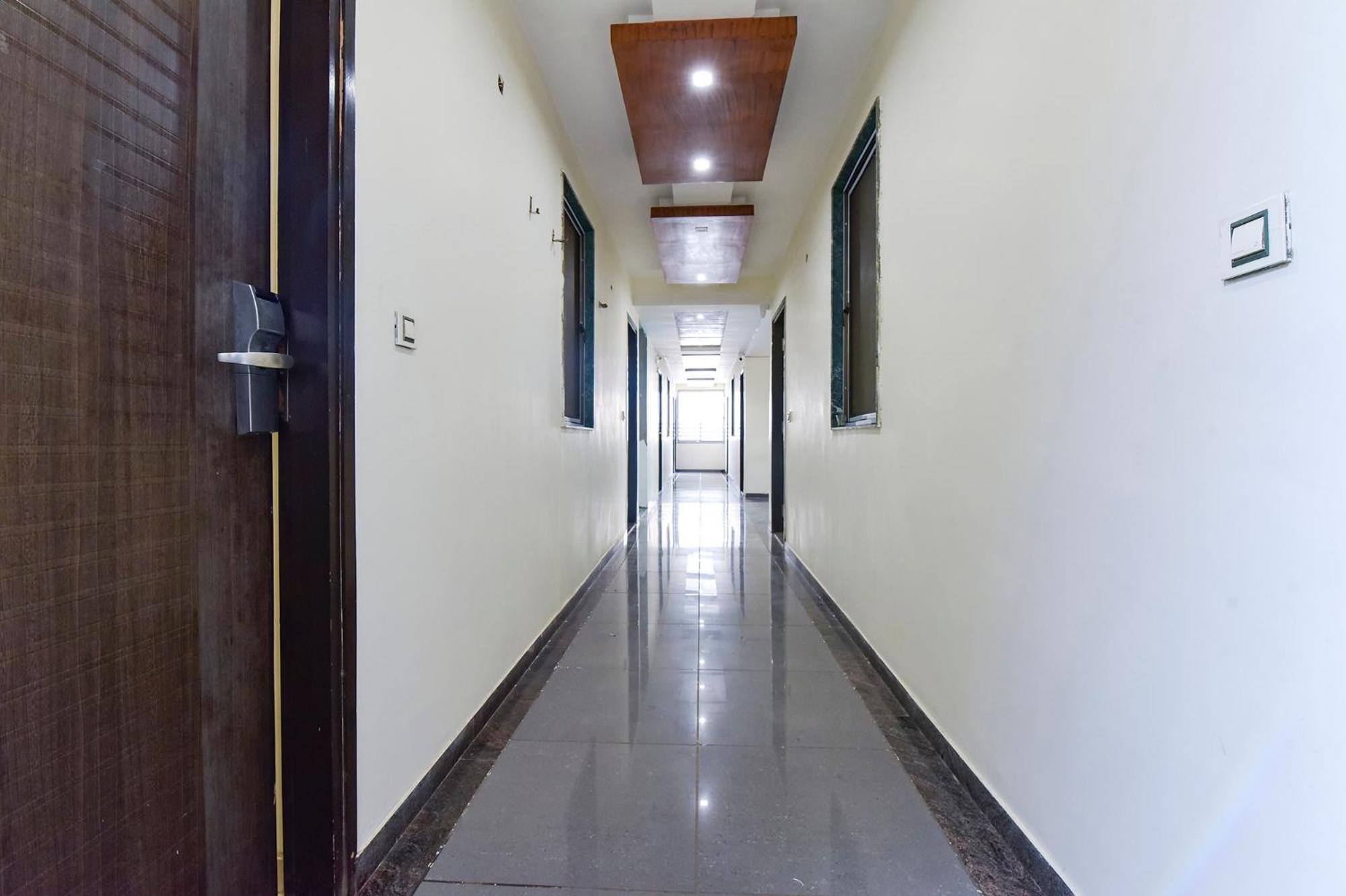Fabhotel A1 Plaza Ahmedabad Exterior photo